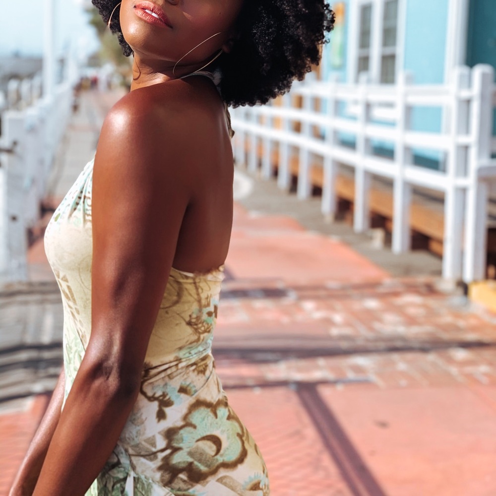 🦋SOLD🦋 Gorgeous backless multi-print dress